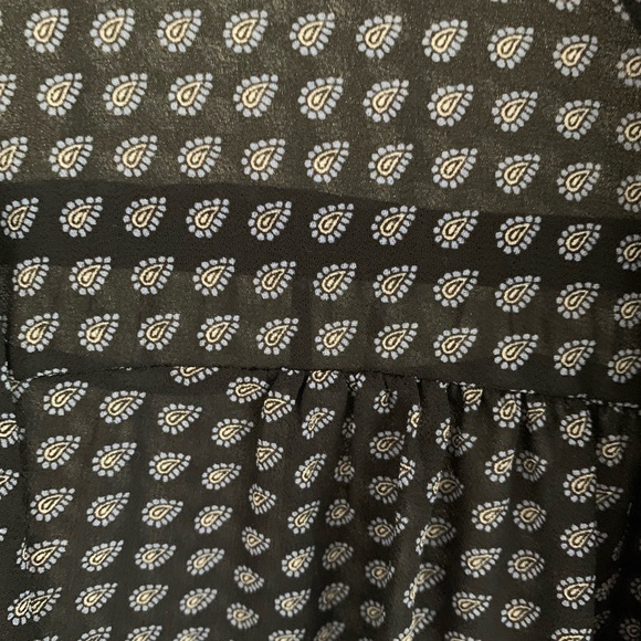 Pleated Georgette Tie-Neck Blouse - Picture 7 of 9